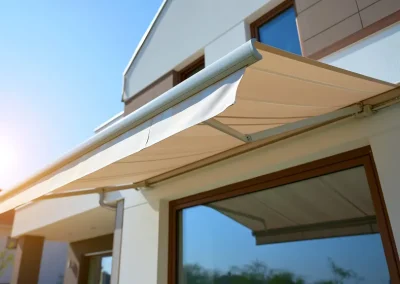 Residenciais - Aplicação de toldos articulados | Aplicação de manutenção de toldos